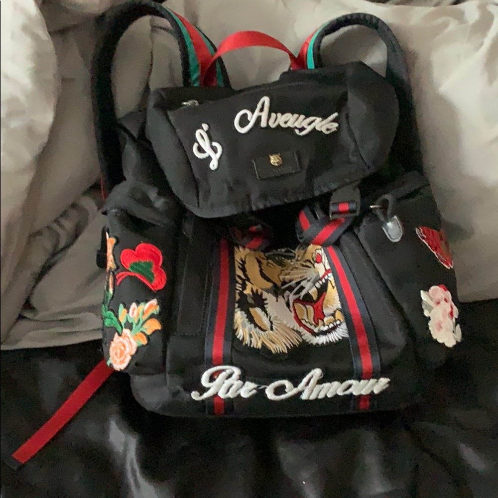 like new, gucci backpack 🔥